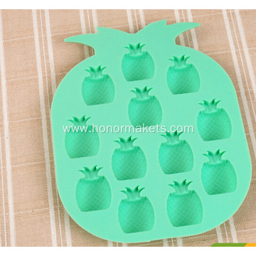 Silicone pineapple ice mold